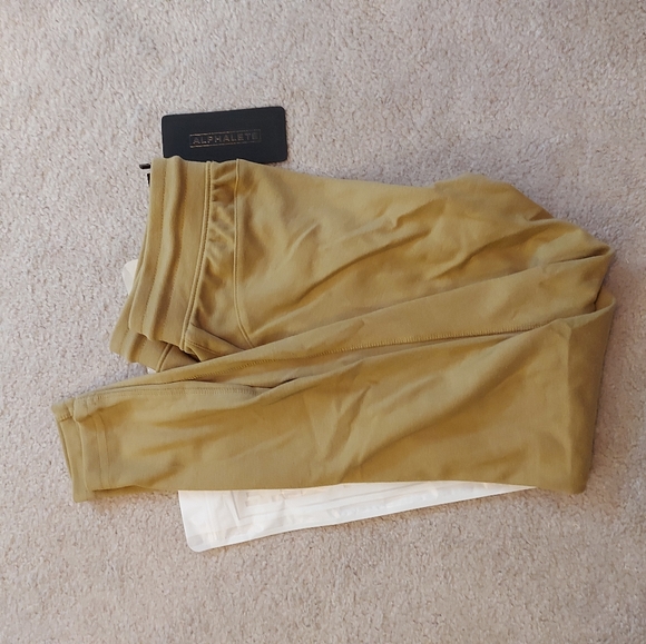 Alphalete Pants - Alphalete Essential Jogger